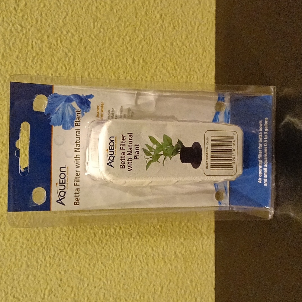 NWT Aqueon Betta Air Operated  Filter with Natural Plant for Small Aquarium